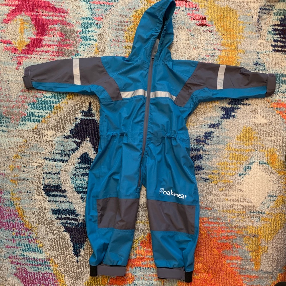 NWOT OAKI Rain Suit ☔️